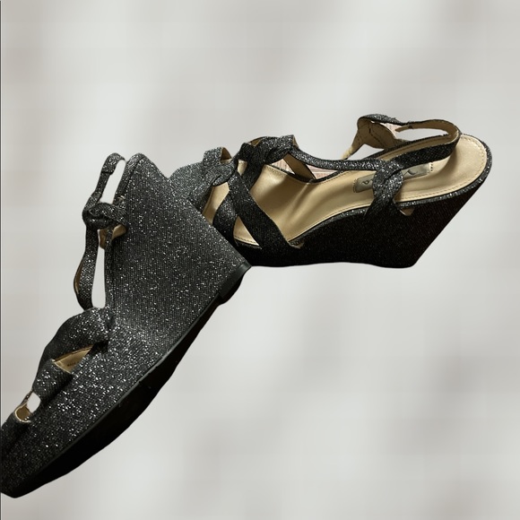 Black sparkly heels - Picture 2 of 2